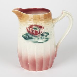 Pichet ancien en barbotine – Nénuphar – N°741 – Circa 1900