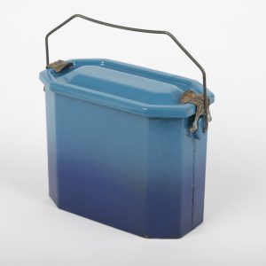 Ancienne gamelle militaire émaillée bleue dégradée - 12 cm