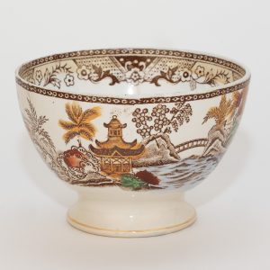 Bol ancien en faïence Saint-Amand – Modèle Formose – Décor asiatique polychrome