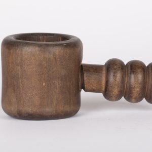 Casse-noix ancien en bois massif - Artisanat rustique