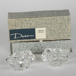 Salières en cristal Daum avec cuillères originales – Élégance et raffinement dan